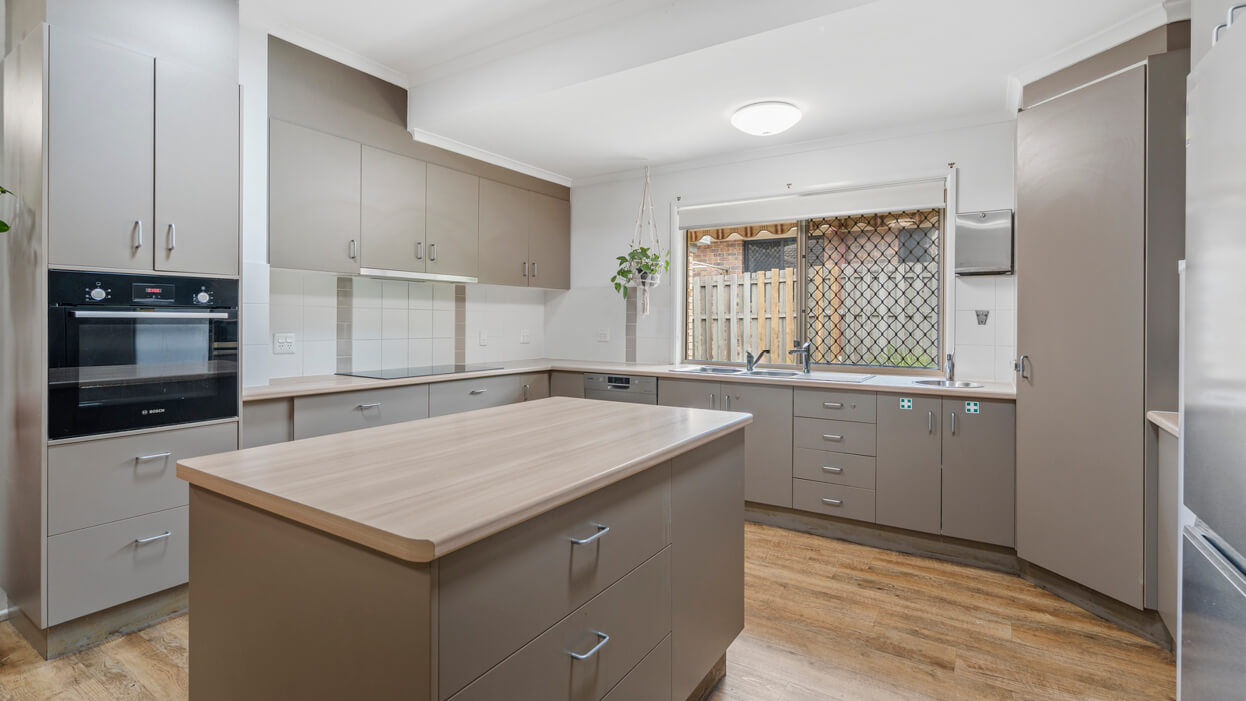 A connected and welcoming household in Coopers Plains — Home image 5