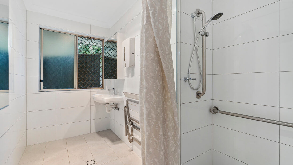 A connected and welcoming household in Coopers Plains — Home image 10