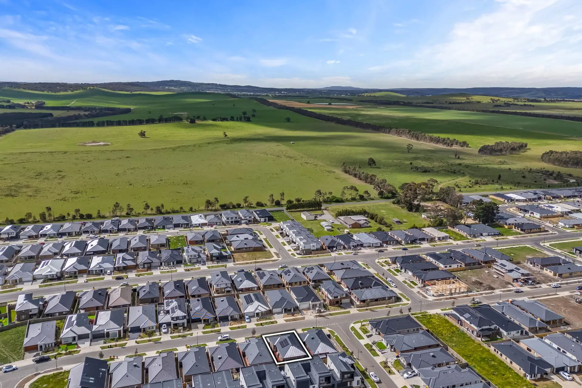 Beveridge – Whittlesea 102 Robust/Improved Livability 2-Residents — Home image 15