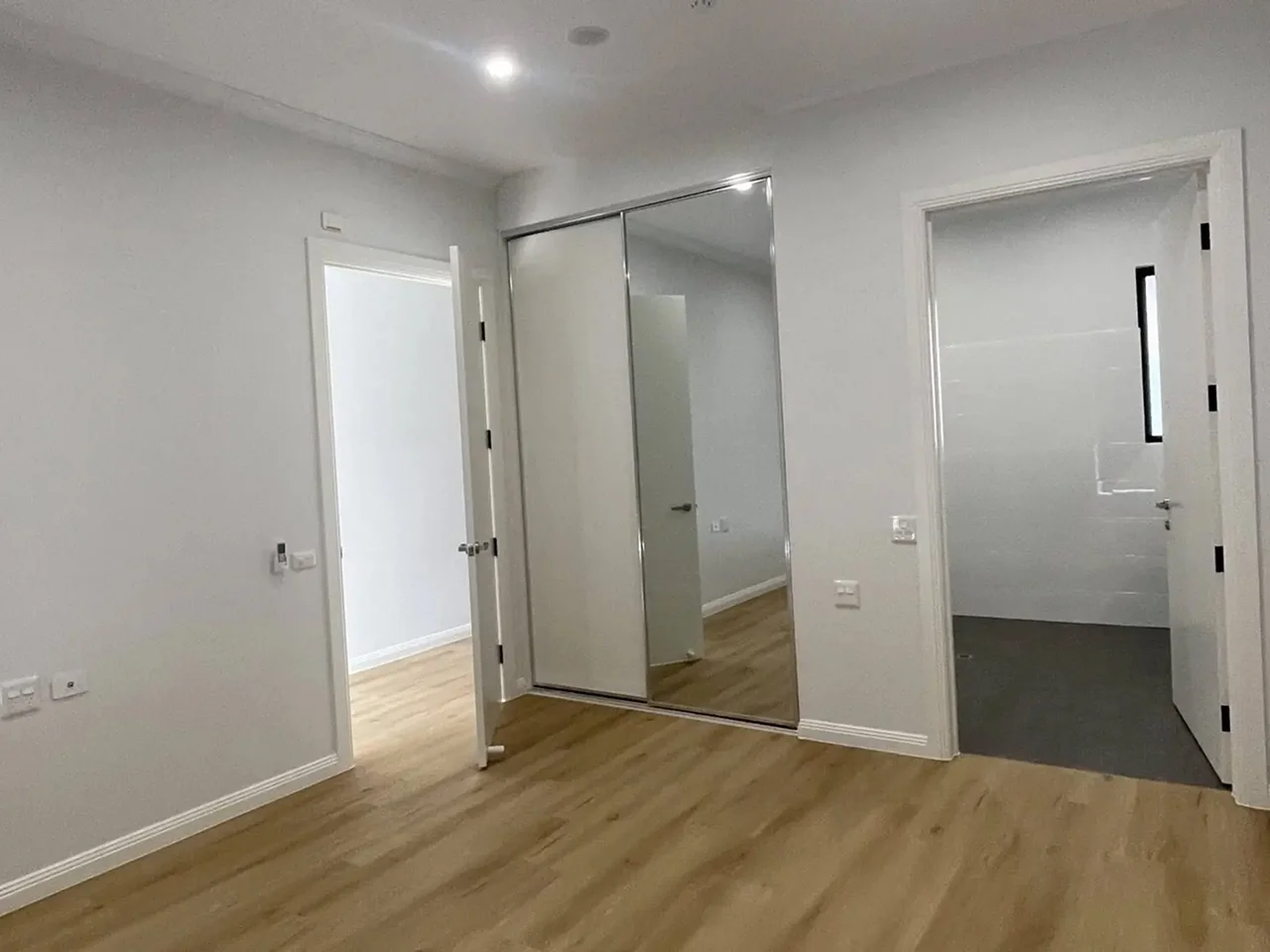 Goodwood - 1 Vacancy in 2 Client Bedroom Residence High Physical Support — Home image 7