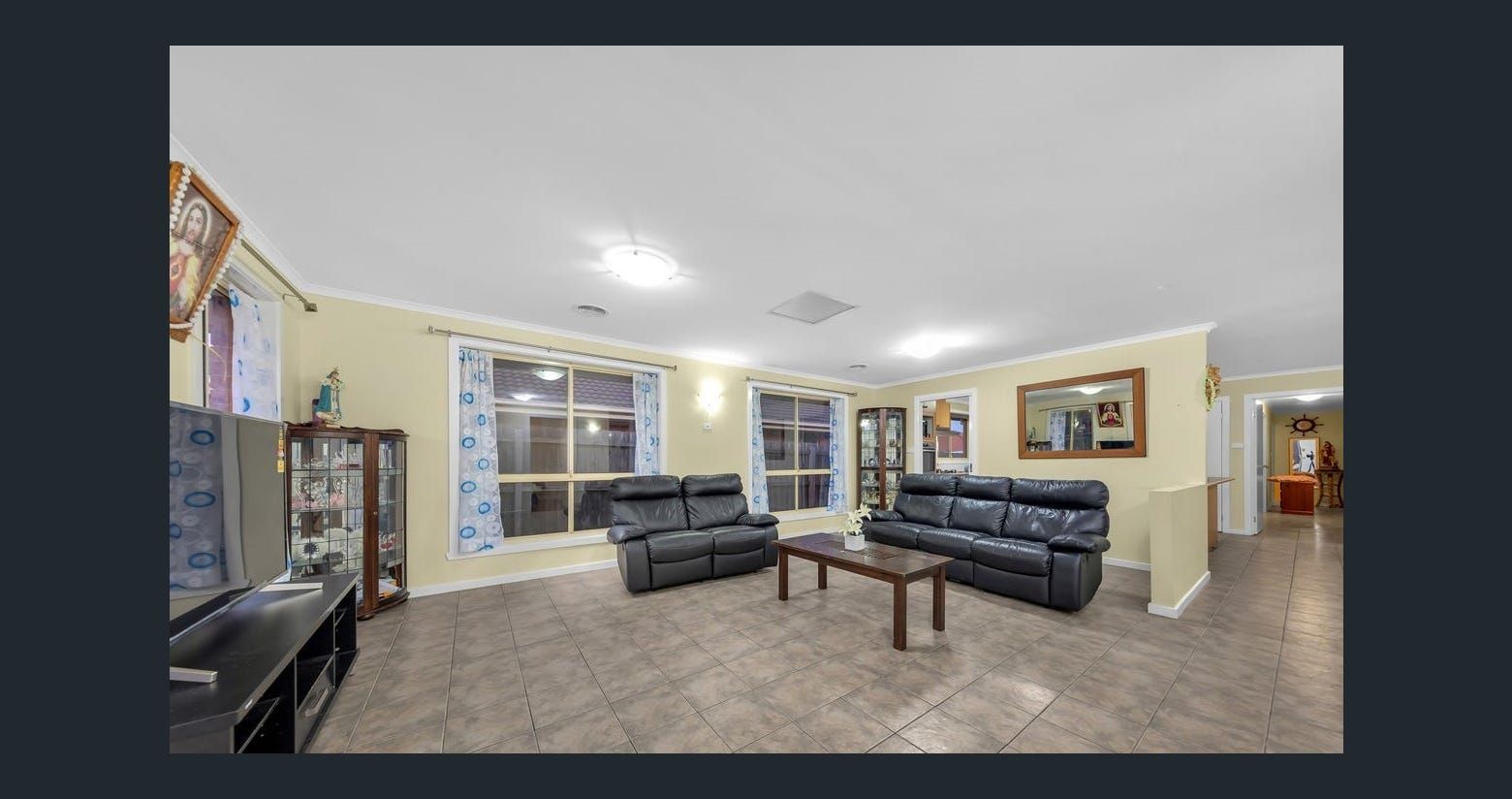 📍 Roxburgh Park (SIL) 🛌 3 🛀 1 🚘 2 | 3 Vacancies in Roxburgh Park