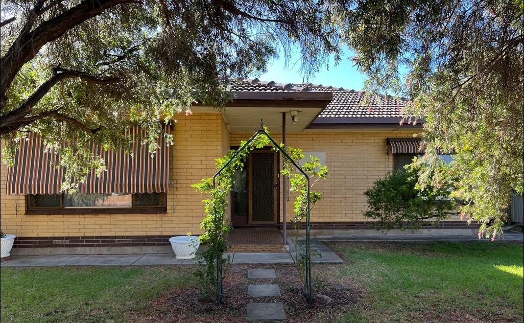 One bedroom available - Shared House - BASIC SDA property in Albert Park