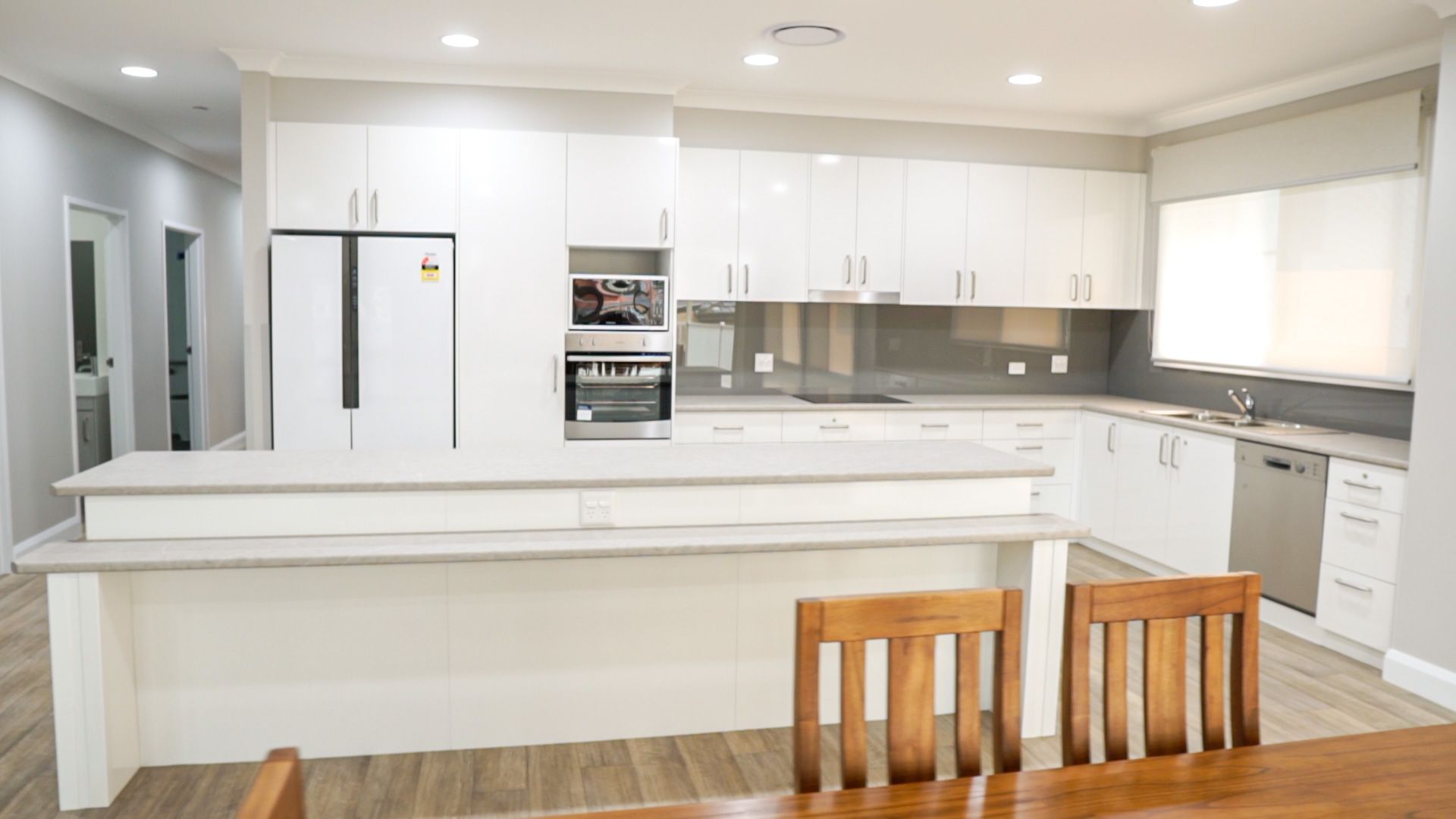 MODERN HIGH PHYSICAL SUPPORT HOME CLOSE TO GYMEA VILLAGE in Gymea