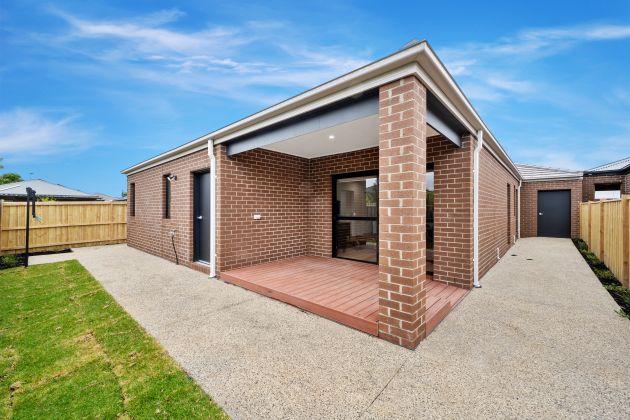 Beautiful Accessible SIL in Clyde North - TAC / NDIS / NIISQ & DFFH — Home image 5