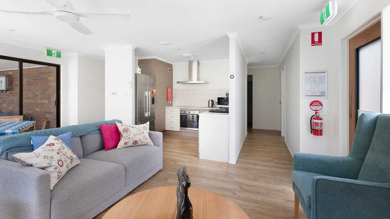 Embrace Coastal Living in Burleigh Heads, Gold Coast — Home image 2