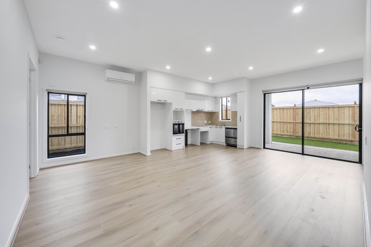 ROBUST SDA HOUSE AVAILABLE IN - WOLLERT VICTROIA — Home image 11