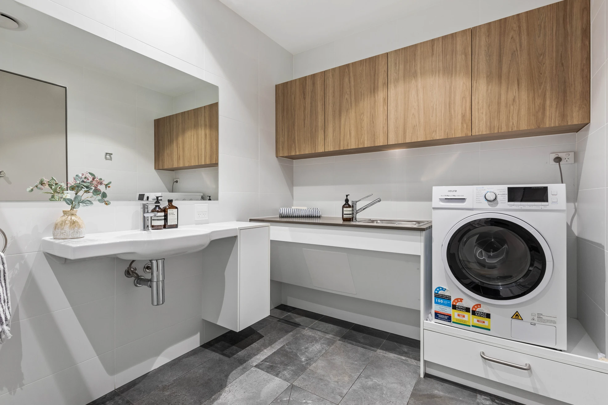 SOUTHPORT, GOLD COAST QLD – HIGH PHYSICAL SUPPORT (HPS) APARTMENT — Home image 4