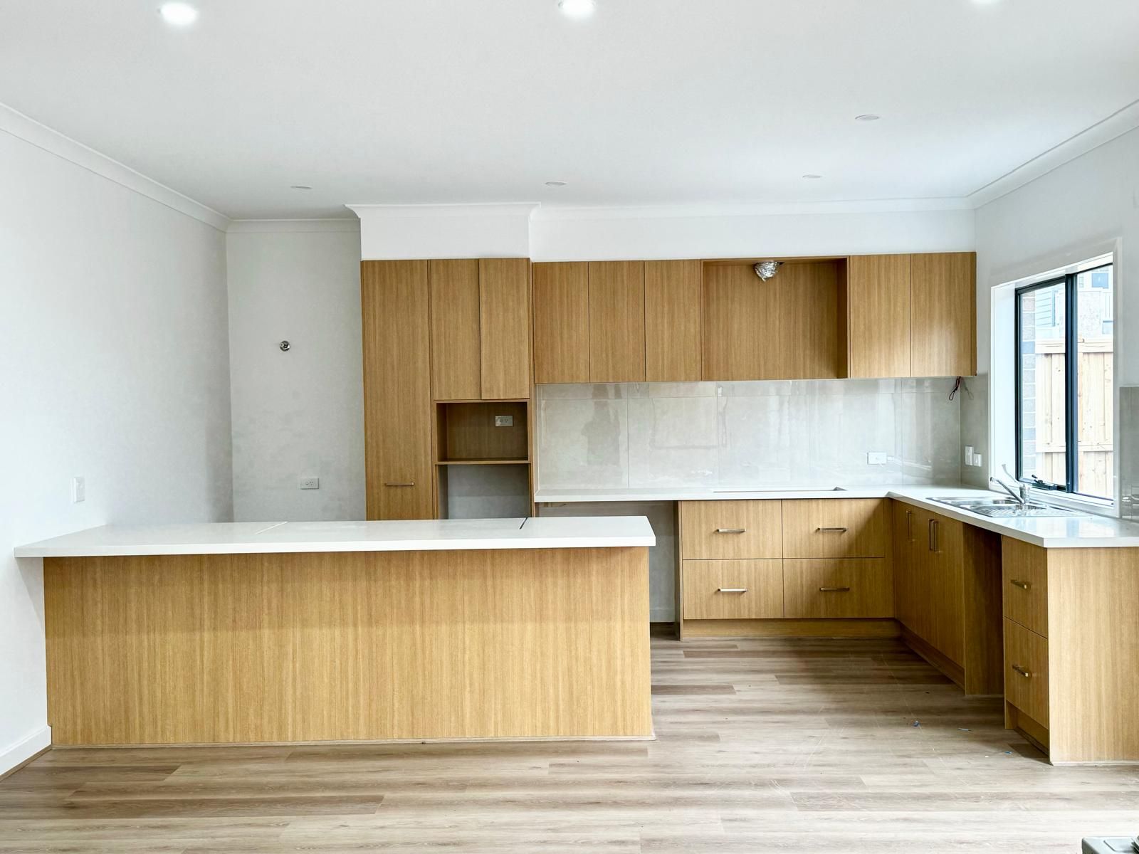 📍 Truganina, VIC 🛌 3 🛀 3 🚘 2 High Physical SDA property 3 Vacancies in Truganina