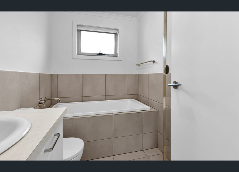 SIL/ MTA Vacancy: Newly built NDIS home in Blakeview — Home image 7