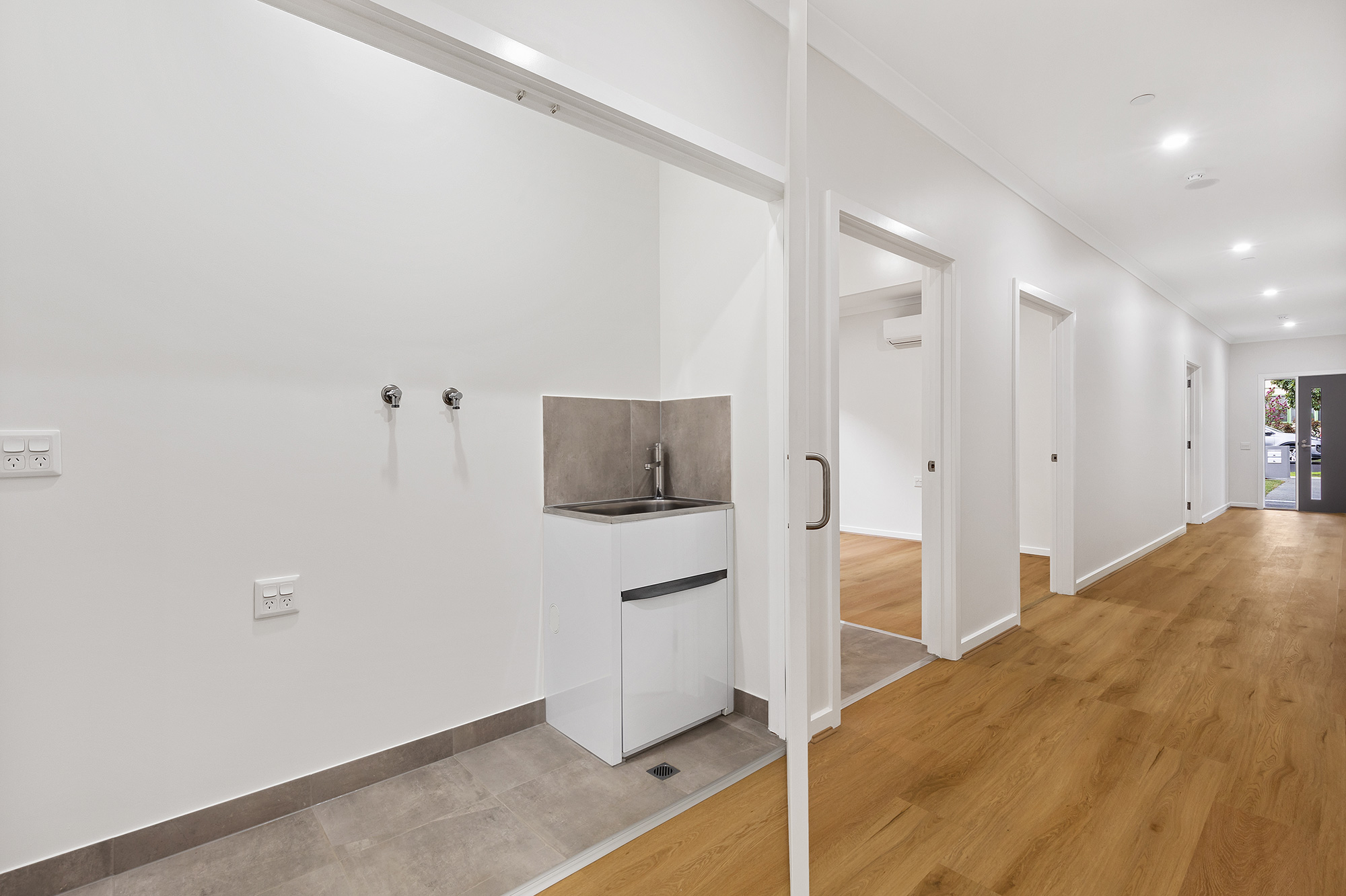 Modern High Physical Support House With Urban Flair In Broadmeadows — Home image 8