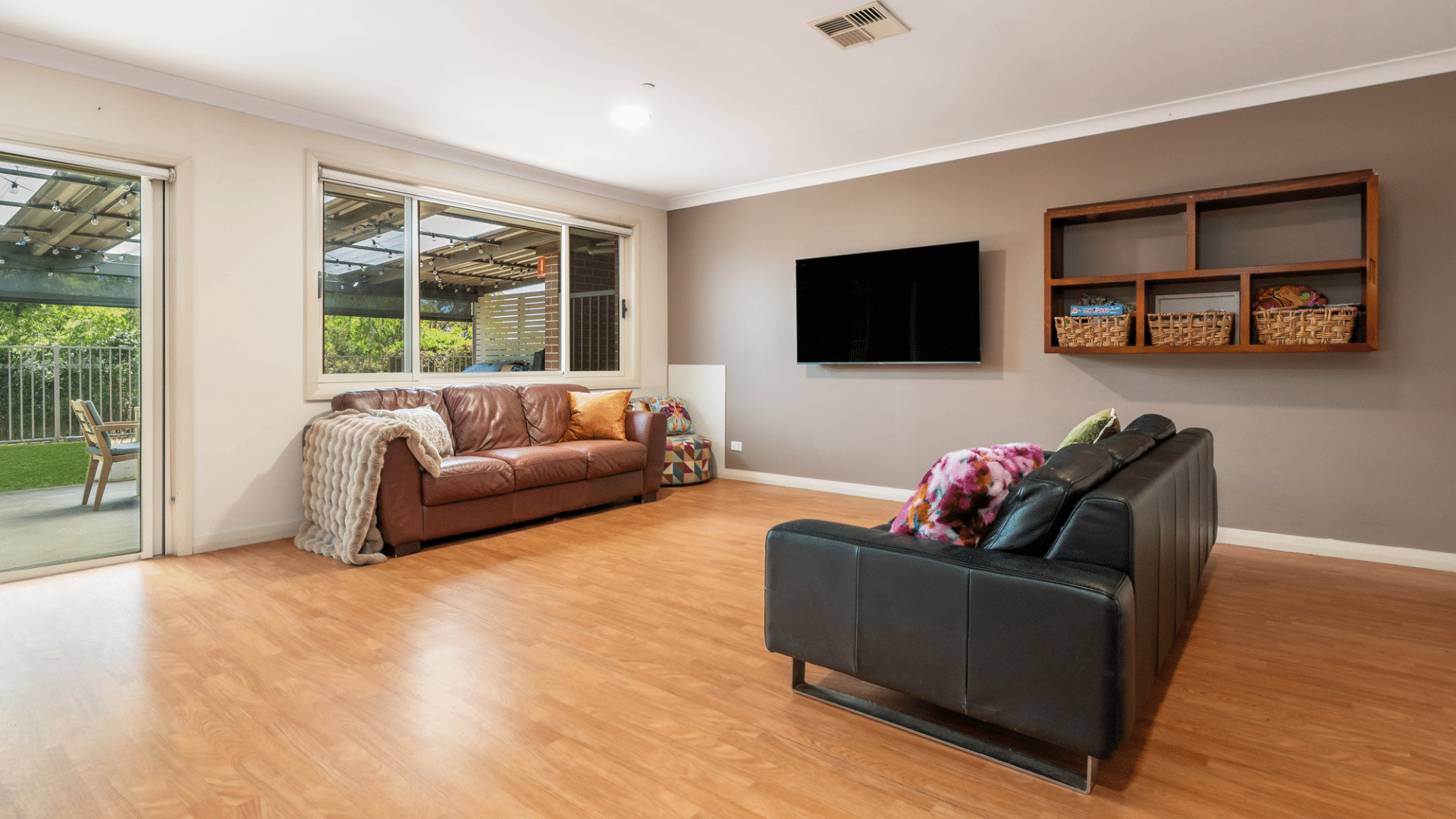 Beacon Hill - modern, shared 5-bedroom home — Home image 4