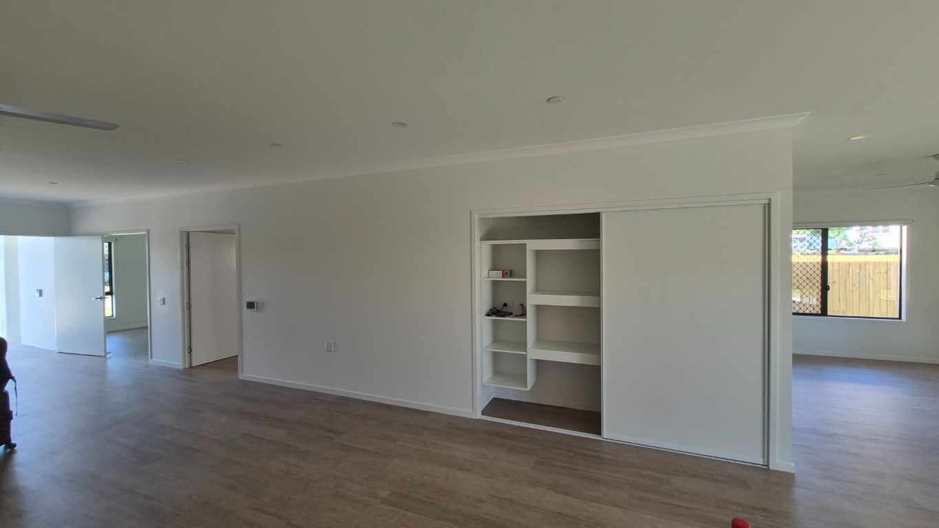 2 BR Spacious High Physical Support Home with 2 Living Areas - Heatley — Home image 2