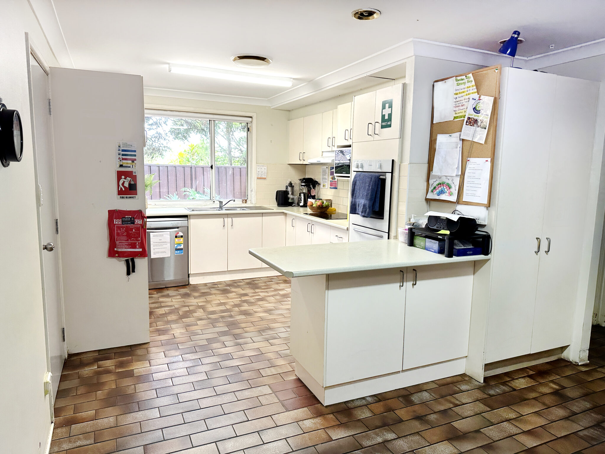 Convenient location in a quiet street — Home image 9