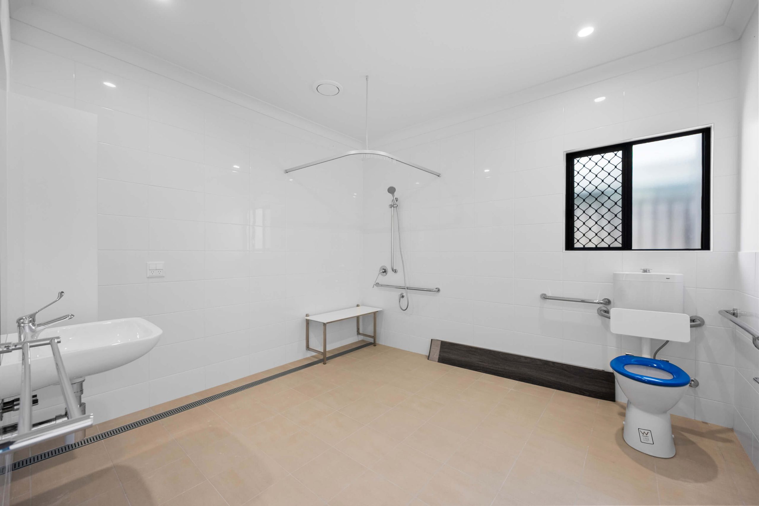23 Summerset Drive, Mount Louisa, QLD – HPS — Home image 8