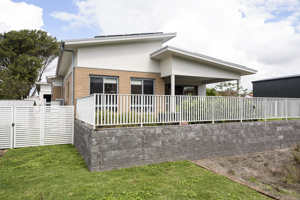 Fern Bay, Port Stephens — Home image 8