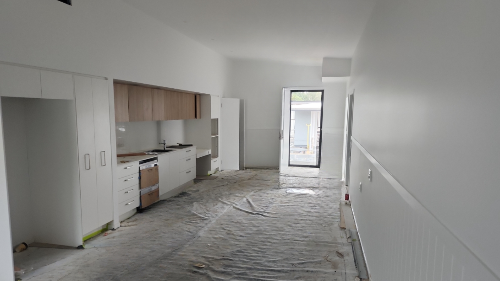 Rockhampton - 1 x 1 Bed Villa + OOA (Robust) — Home image 4