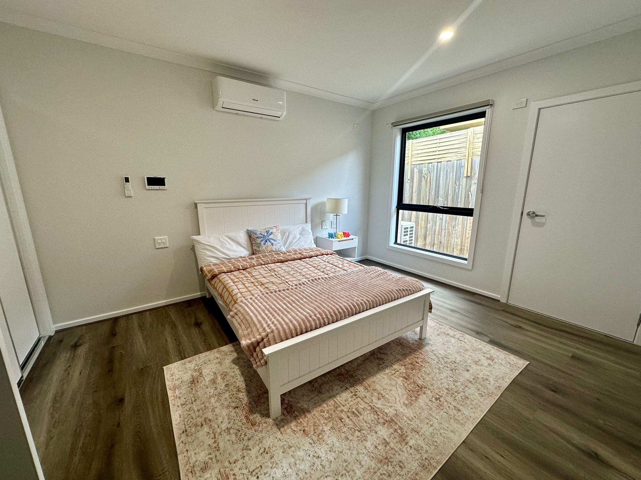 Brand New 3 bedroom SDA -HPS prime location at Airport West — Home image 3