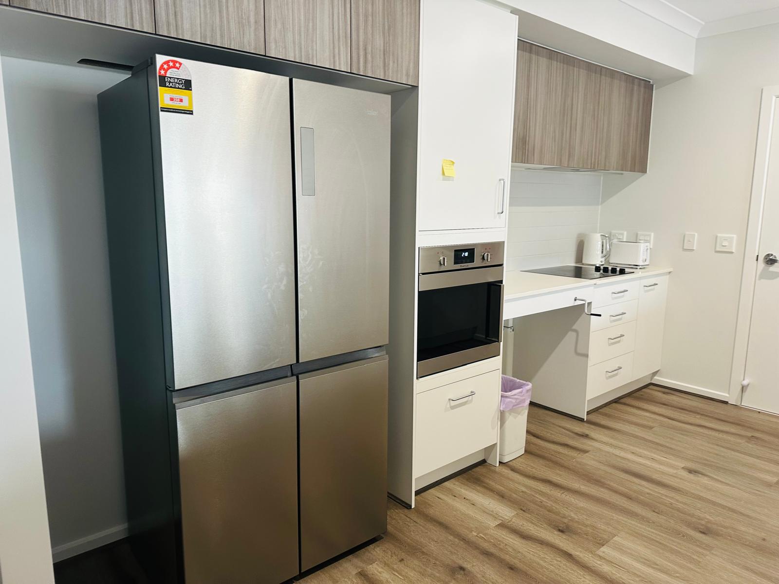 Brand New 3 bedroom SDA -HPS prime location at Airport West — Home image 8