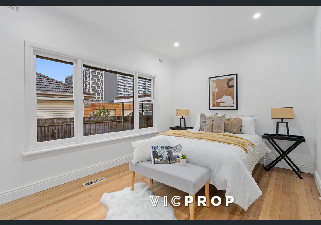 SIL HOUSE in Clayton, VIC — Home image 9