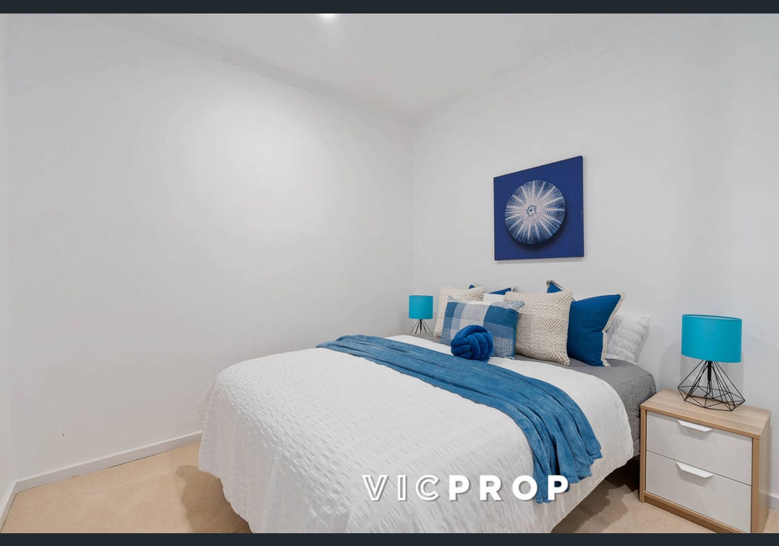 SIL HOUSE in Clayton, VIC — Home image 15