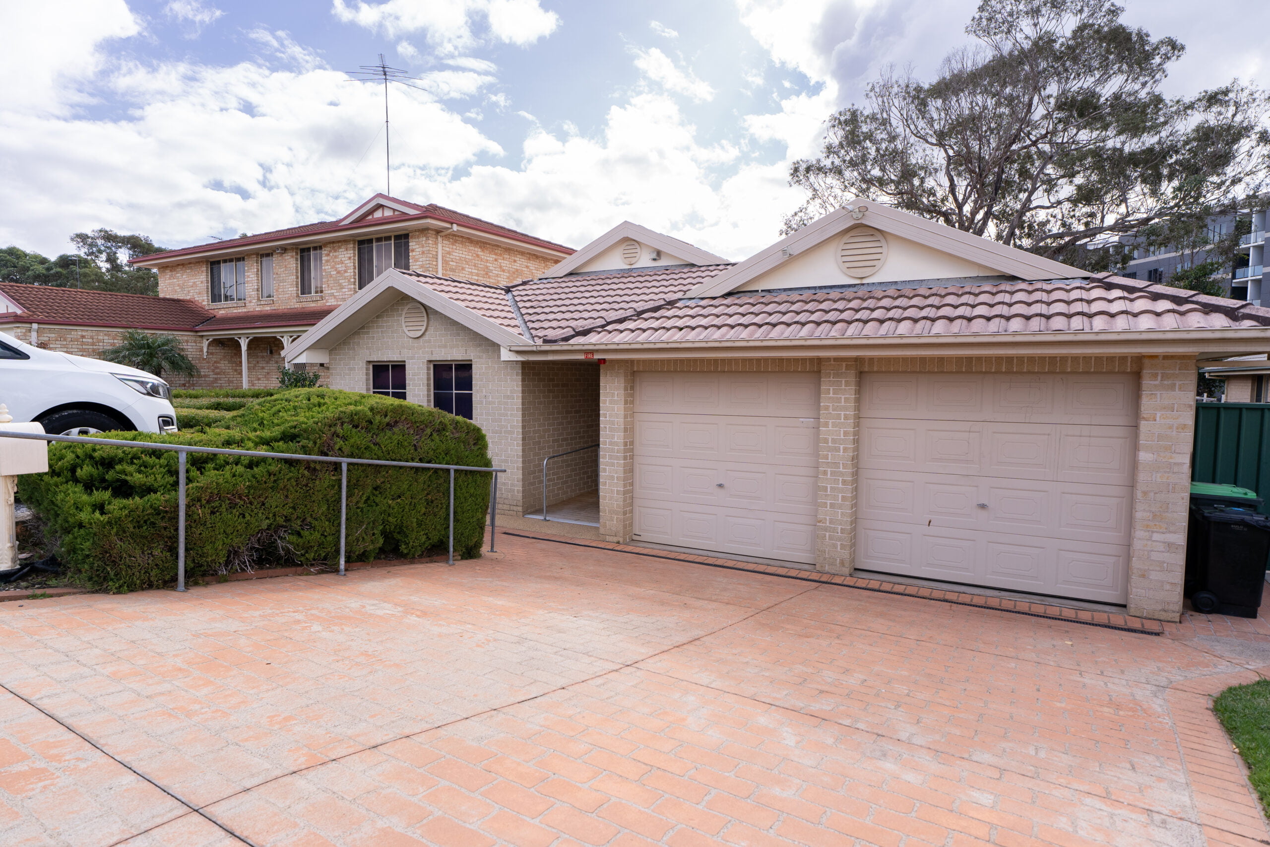 Make new friends in this well-appointed home in the Hills District. in Norwest