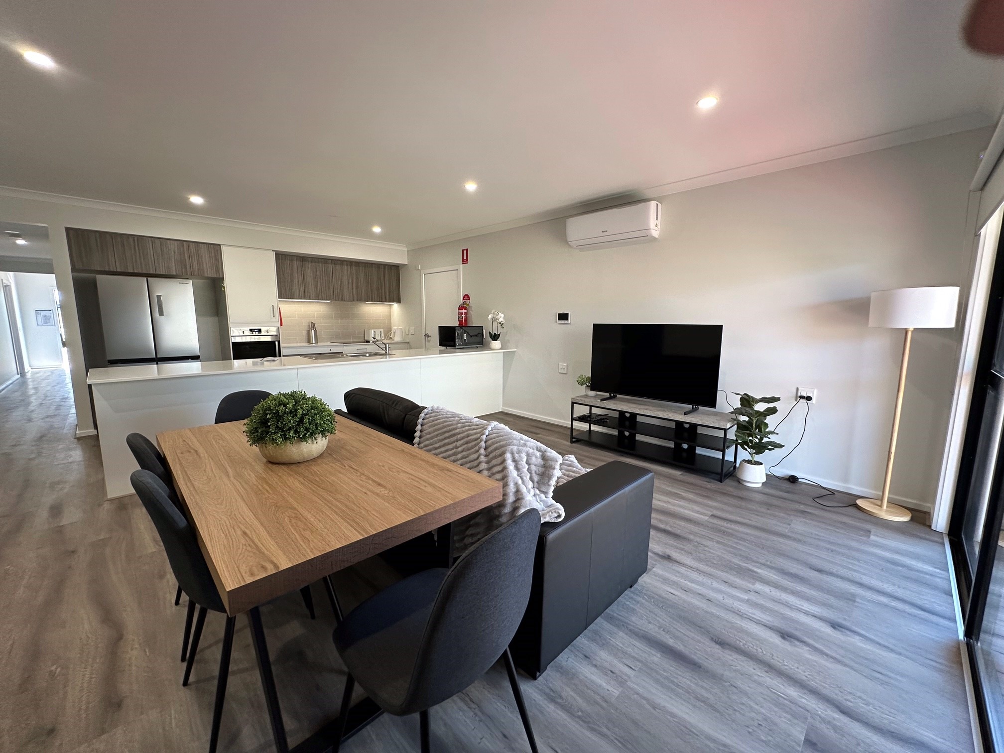 Charming 3 Bedroom Haven - Space, Style & Comfort All in One! — Home image 6