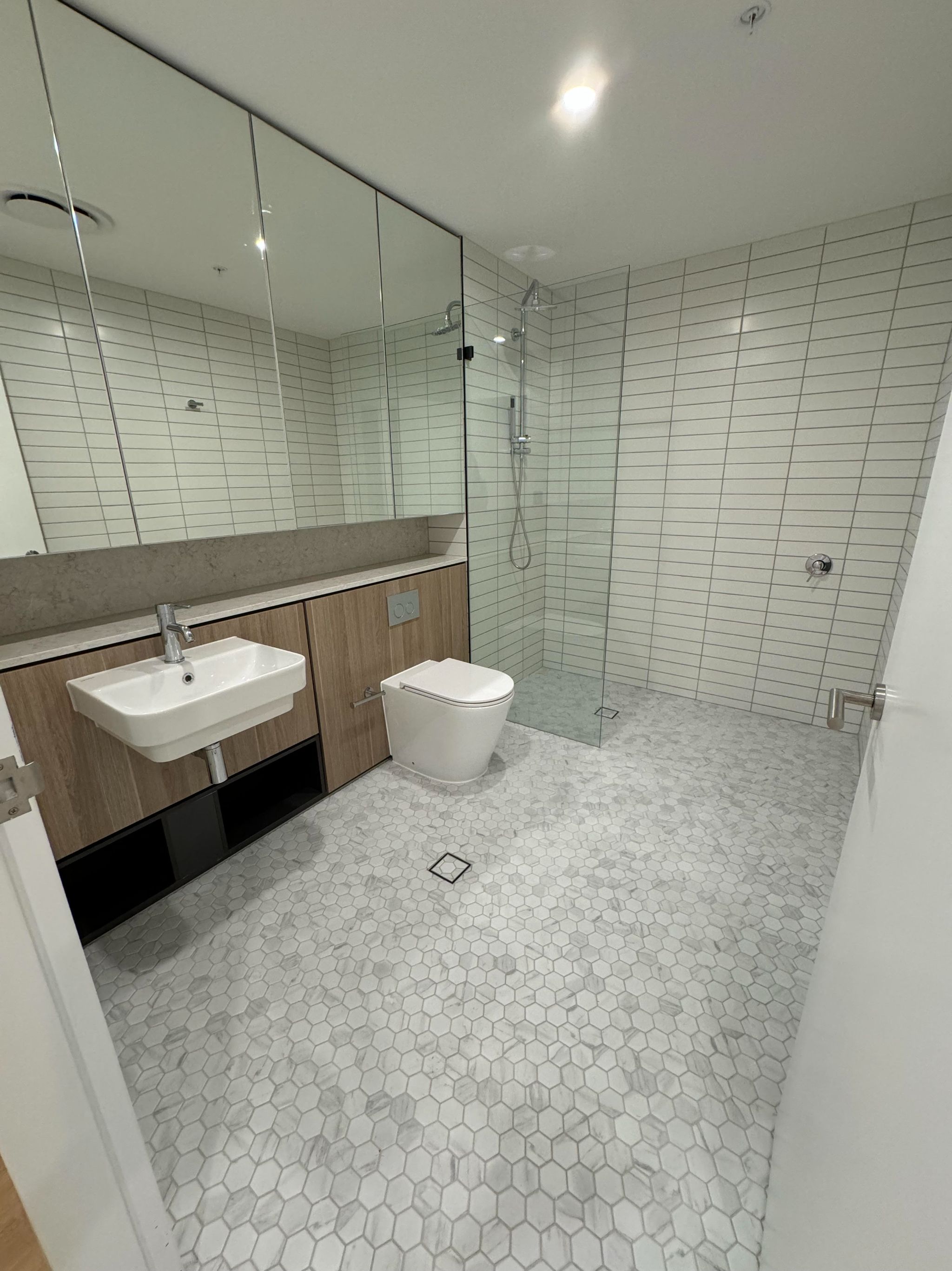 Brand New SIL Apartments in Petersham * Call Paula 0420812081 — Home image 9