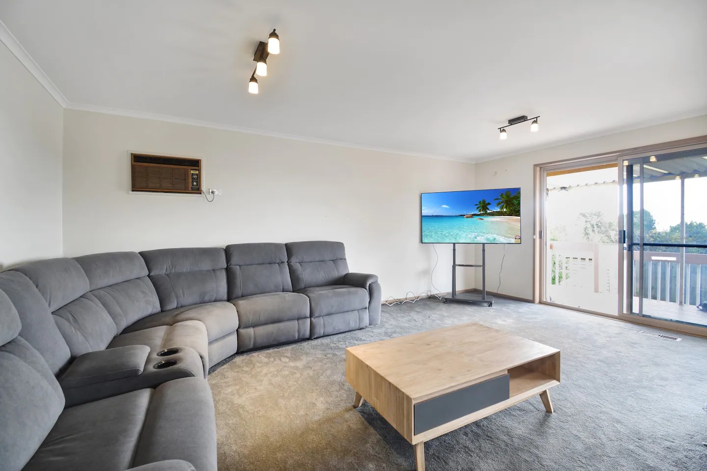 Bayside STA & MTA - NDIS Accommodation with all amenities at your fingertips — Home image 2