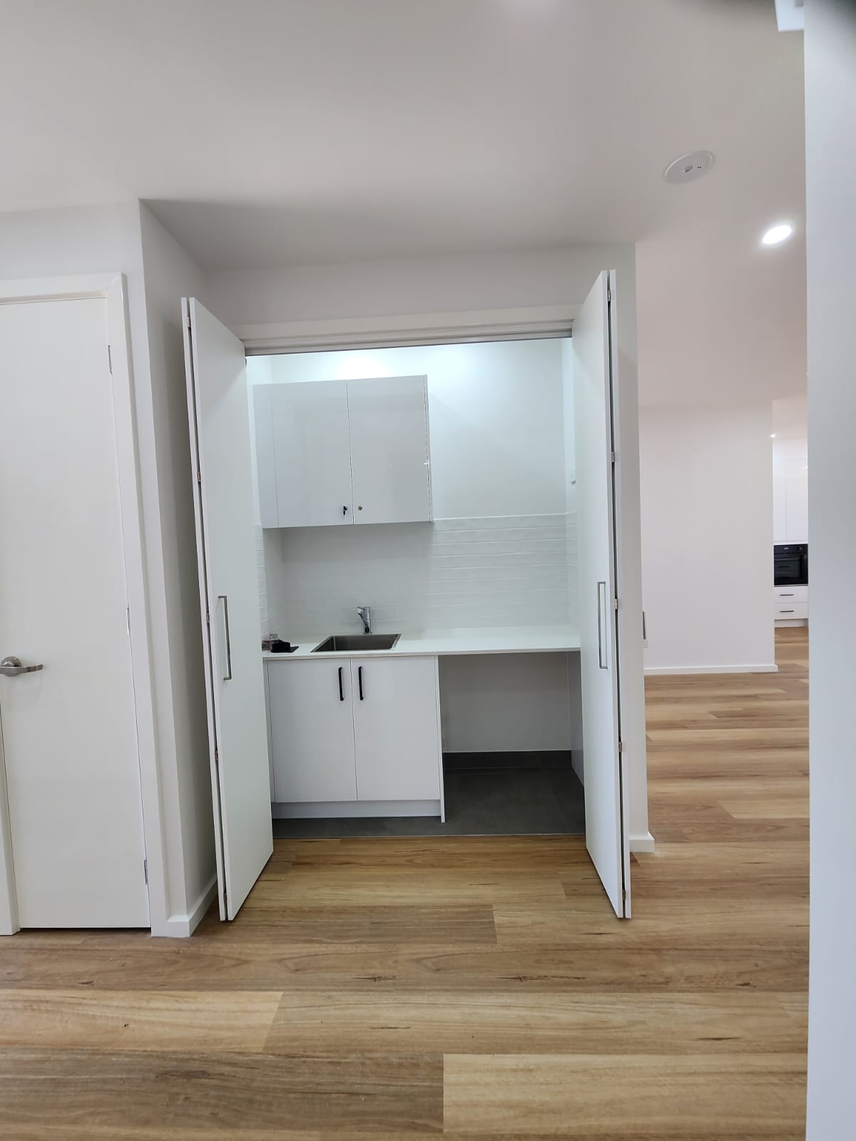 Brand-New Luxury High Physical Support (HPS) SDA Home — Home image 12