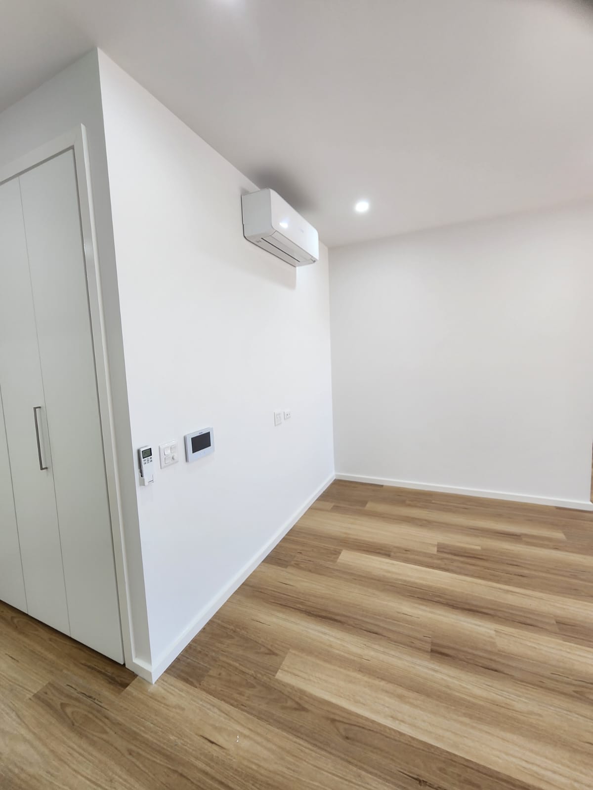 Brand-New Luxury High Physical Support (HPS) SDA Home — Home image 17