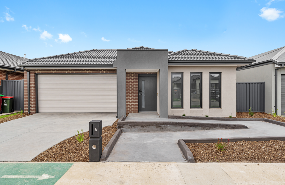 Modern HPS 2+1 Home - Enjoy Local Parks, Playgrounds & Community Recreation in Clyde North