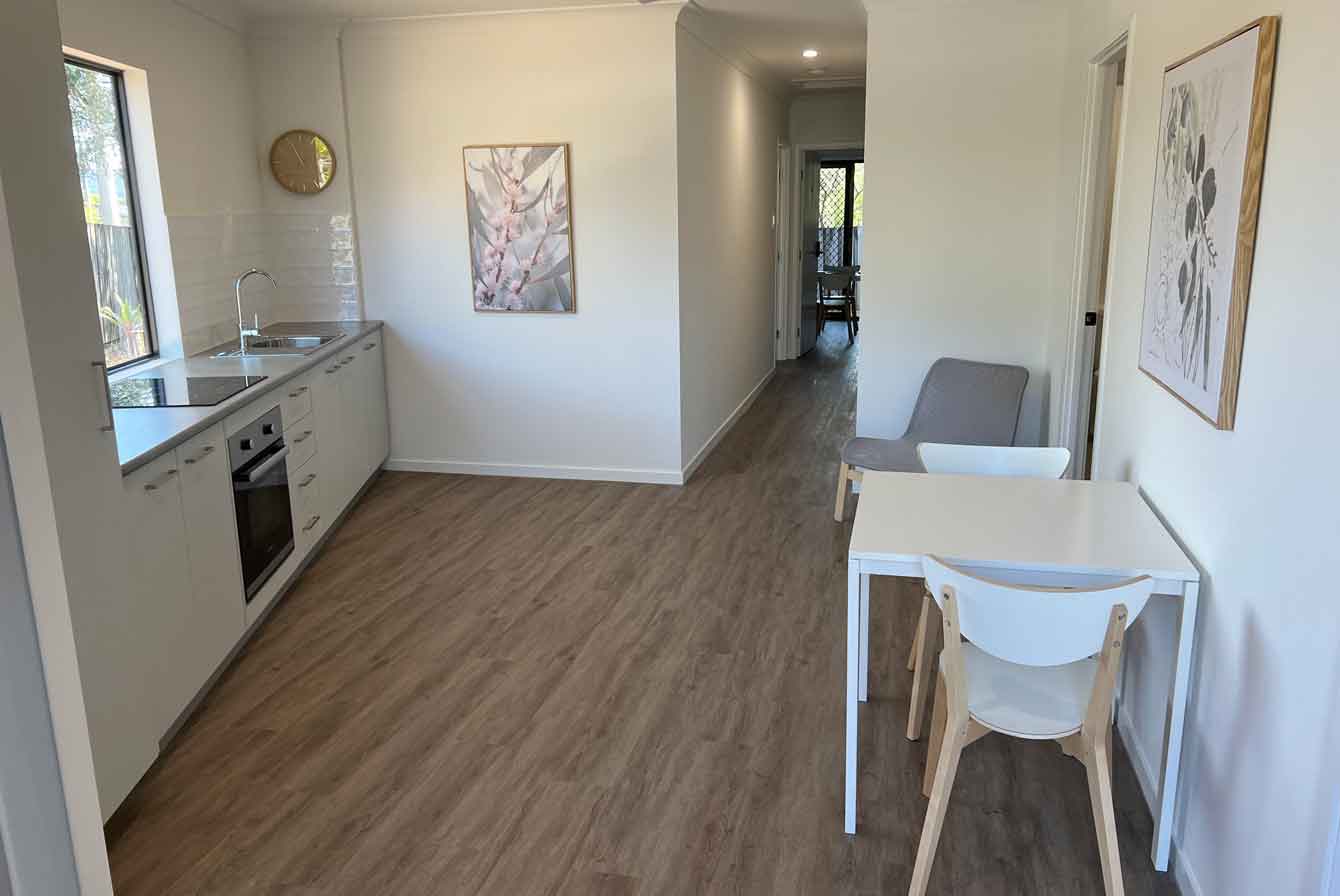 Self-contained Unit in Tingalpa - SIL, STA, MTA, ILO — Home image 6