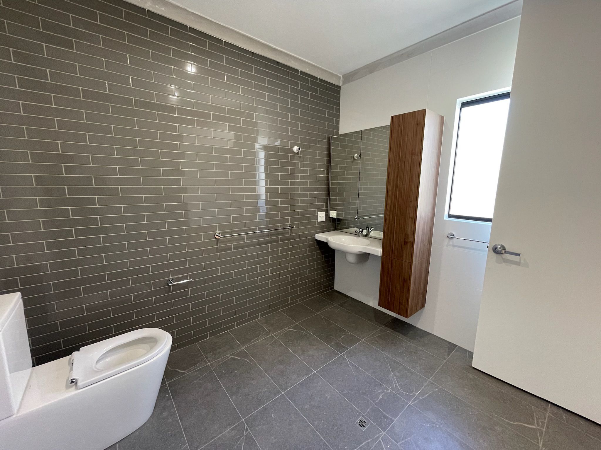 SDA living minutes from the beach in Shoalwater