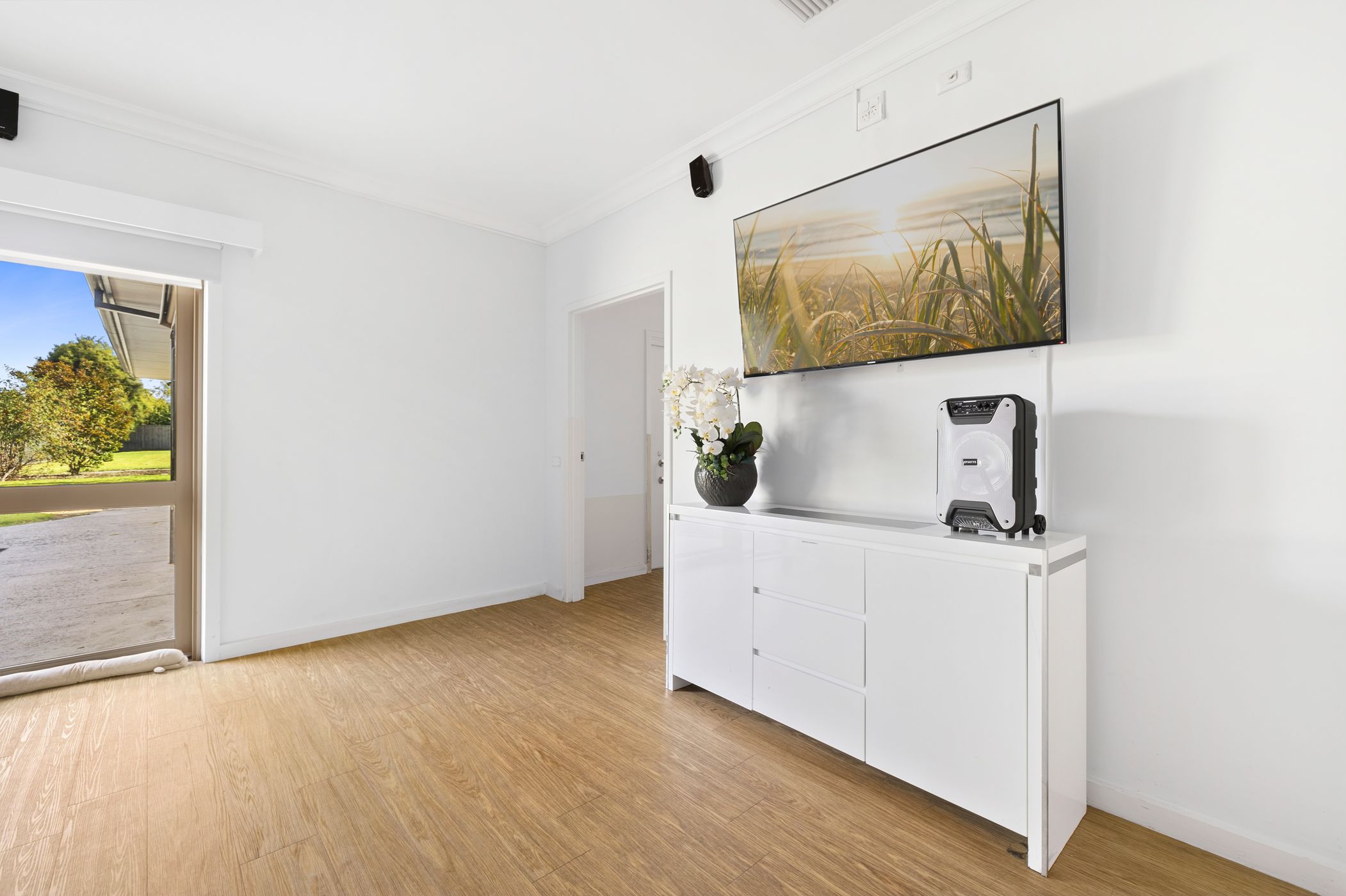Narre Warren — Home image 6