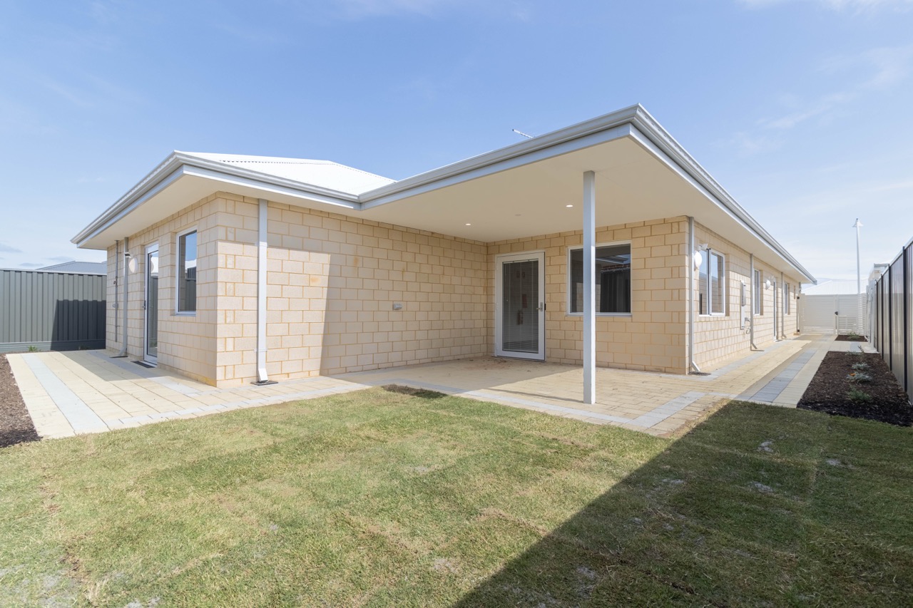 Port Kennedy SDA House — Home image 17