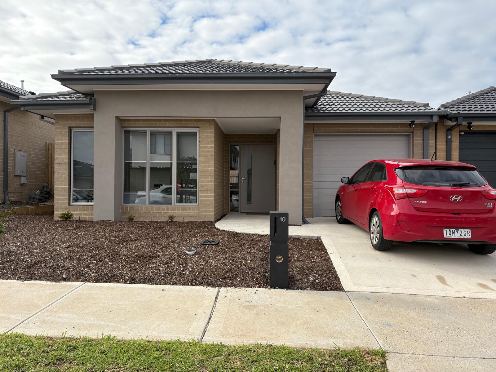 Dwelling in Clyde North