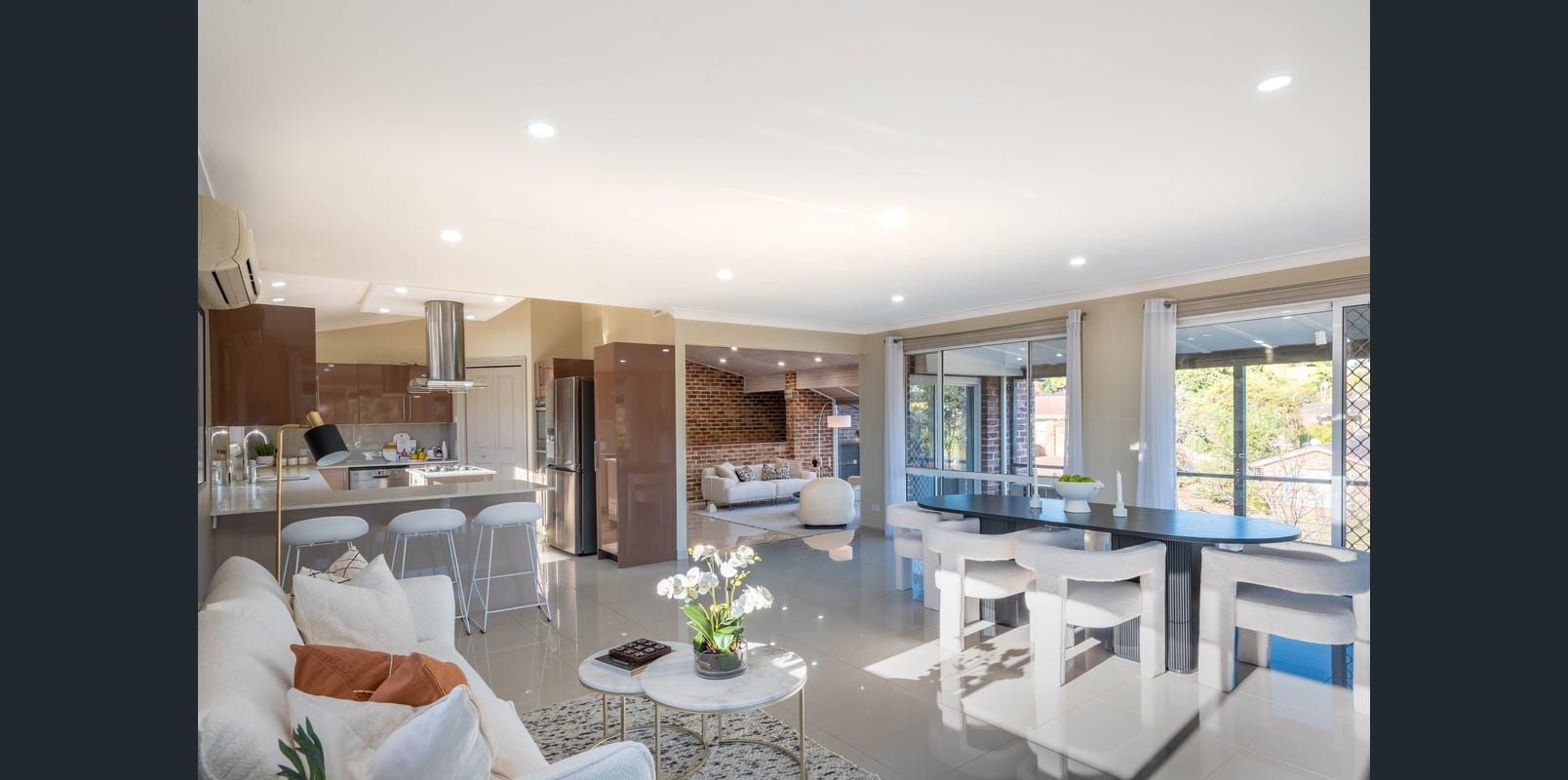 Your new modern and luxurious home in Glen Alpine — Home image 3