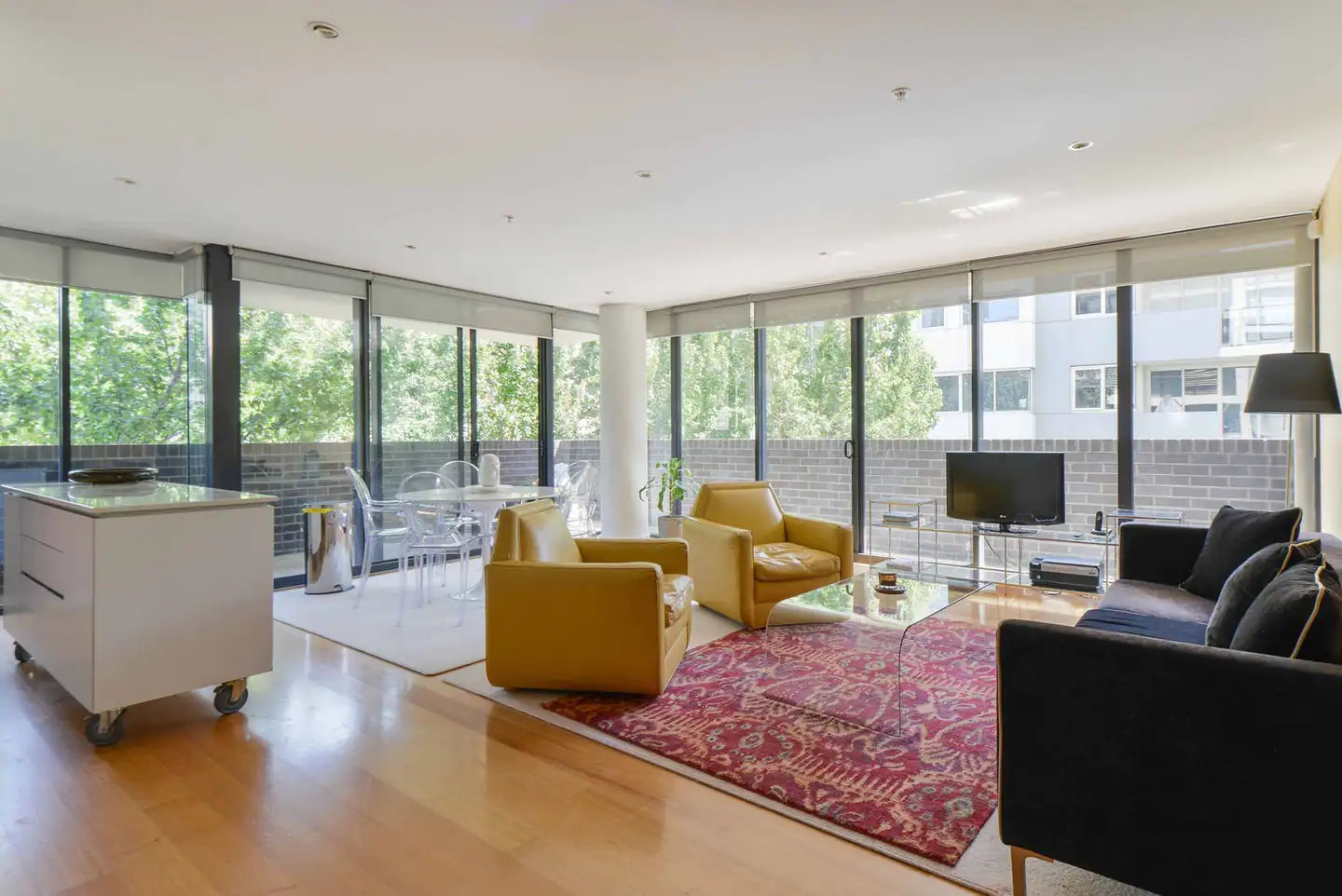 Accessible Accommodation in Chapel St, South Yarra - Available now for MTA/STA in South Yarra