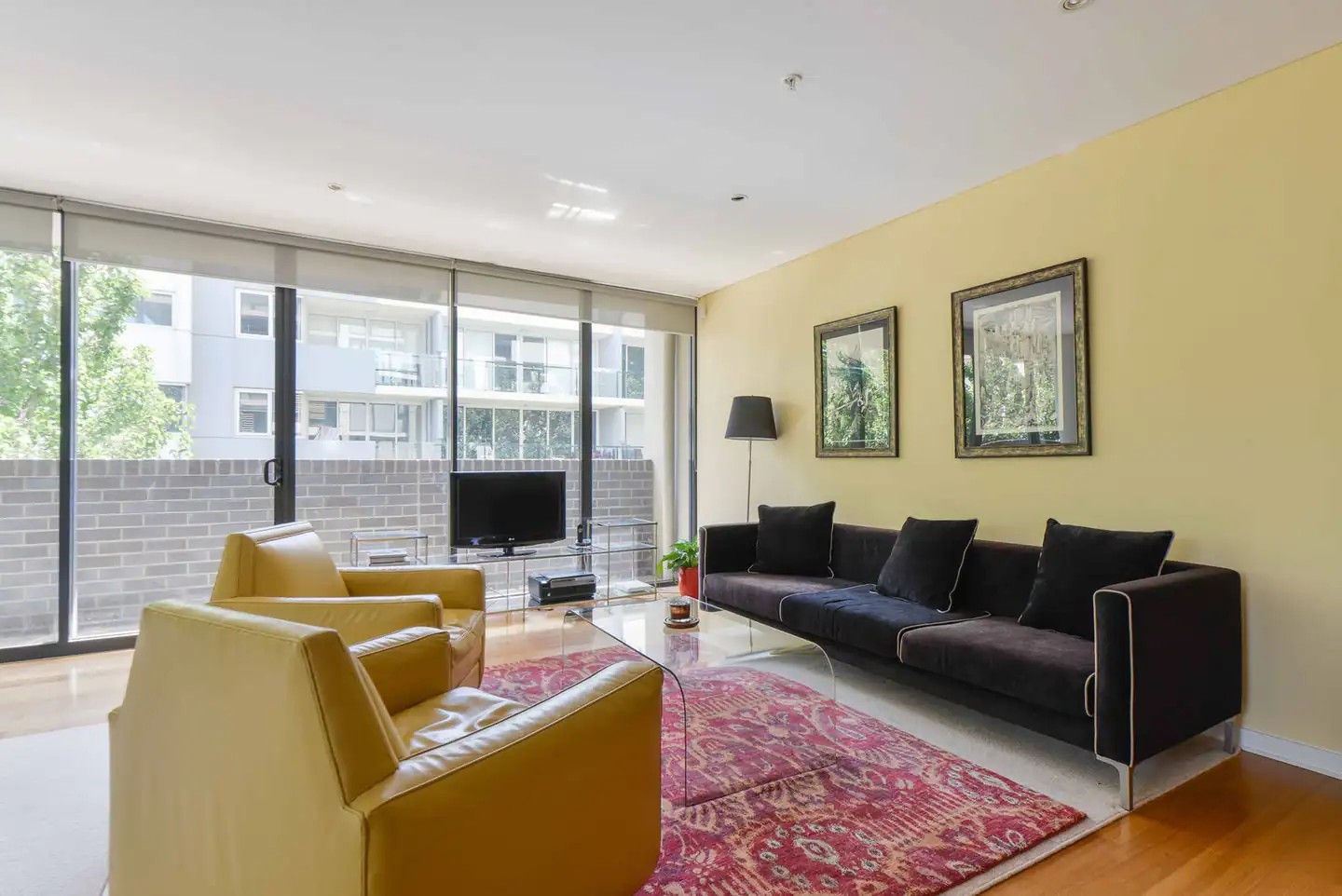 Accessible Accommodation in Chapel St, South Yarra - Available now for MTA/STA — Home image 2