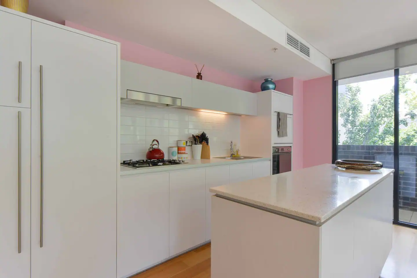 Accessible Accommodation in Chapel St, South Yarra - Available now for MTA/STA — Home image 5