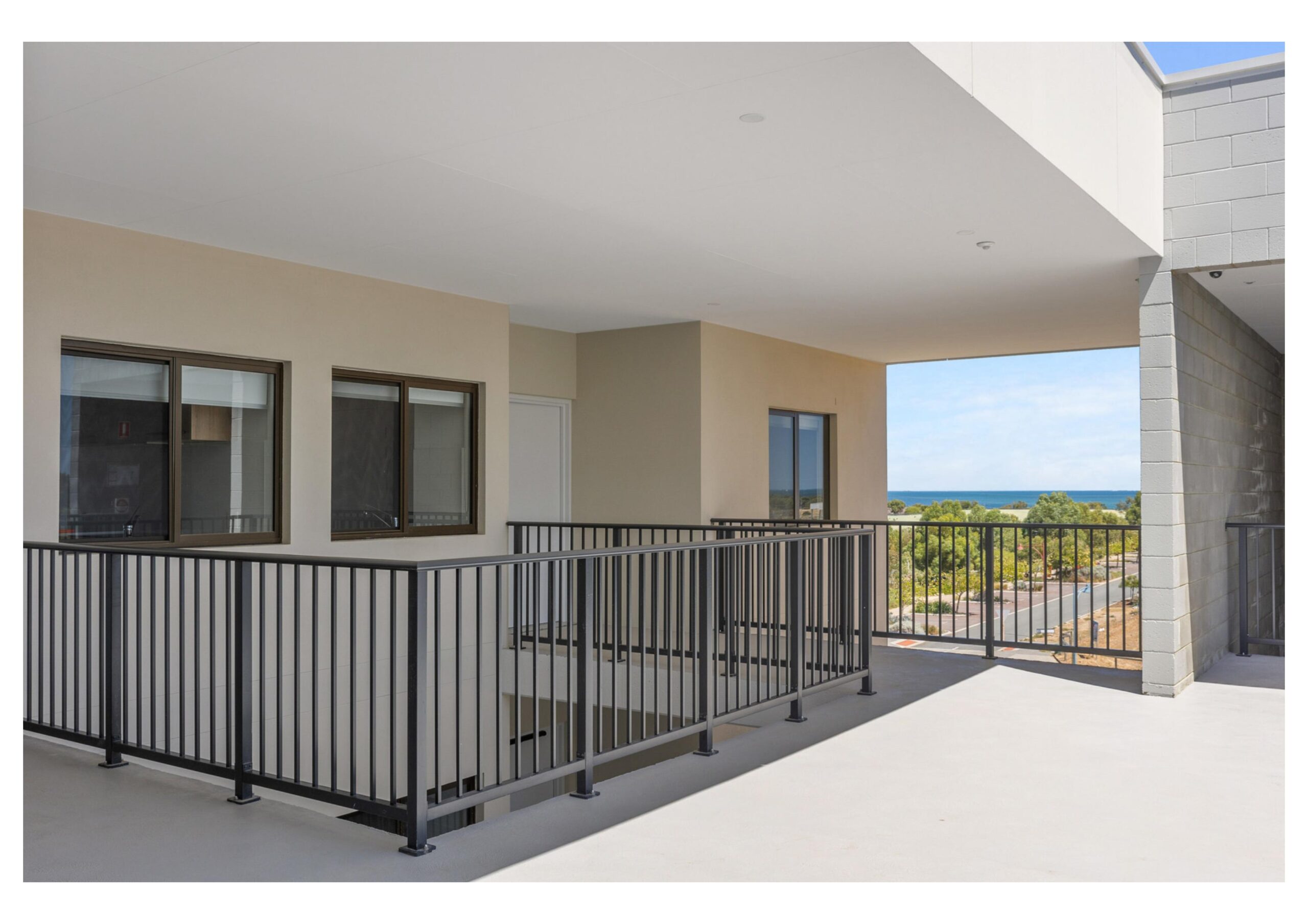 North Coogee – Furnished 2×2 Apartment — Home image 7