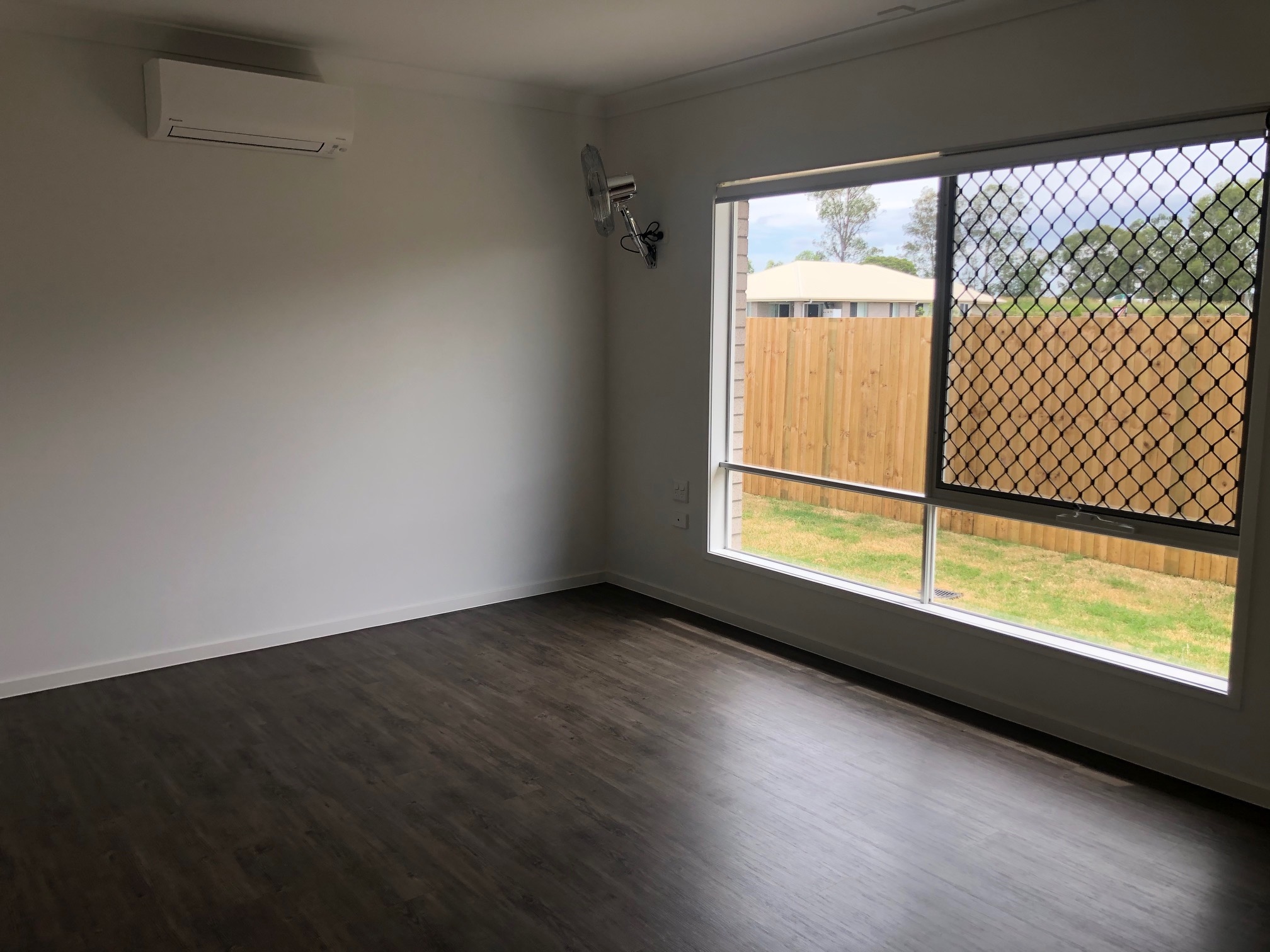 2 Bedroom home with OOA in Jimboomba, Queensland — Home image 7