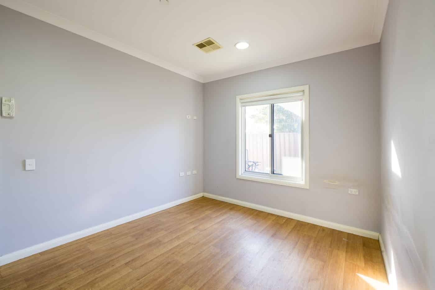 Self-Contained three bedroom shared villa in Cambridge Park — Home image 5