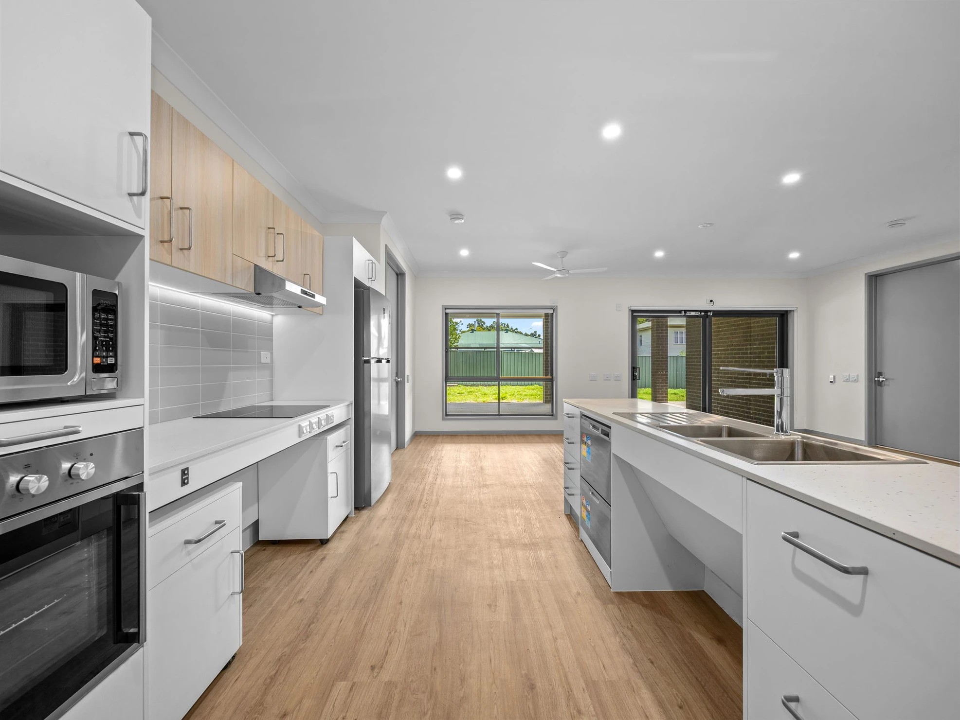 Silkstone QLD 4304 — Home image 2
