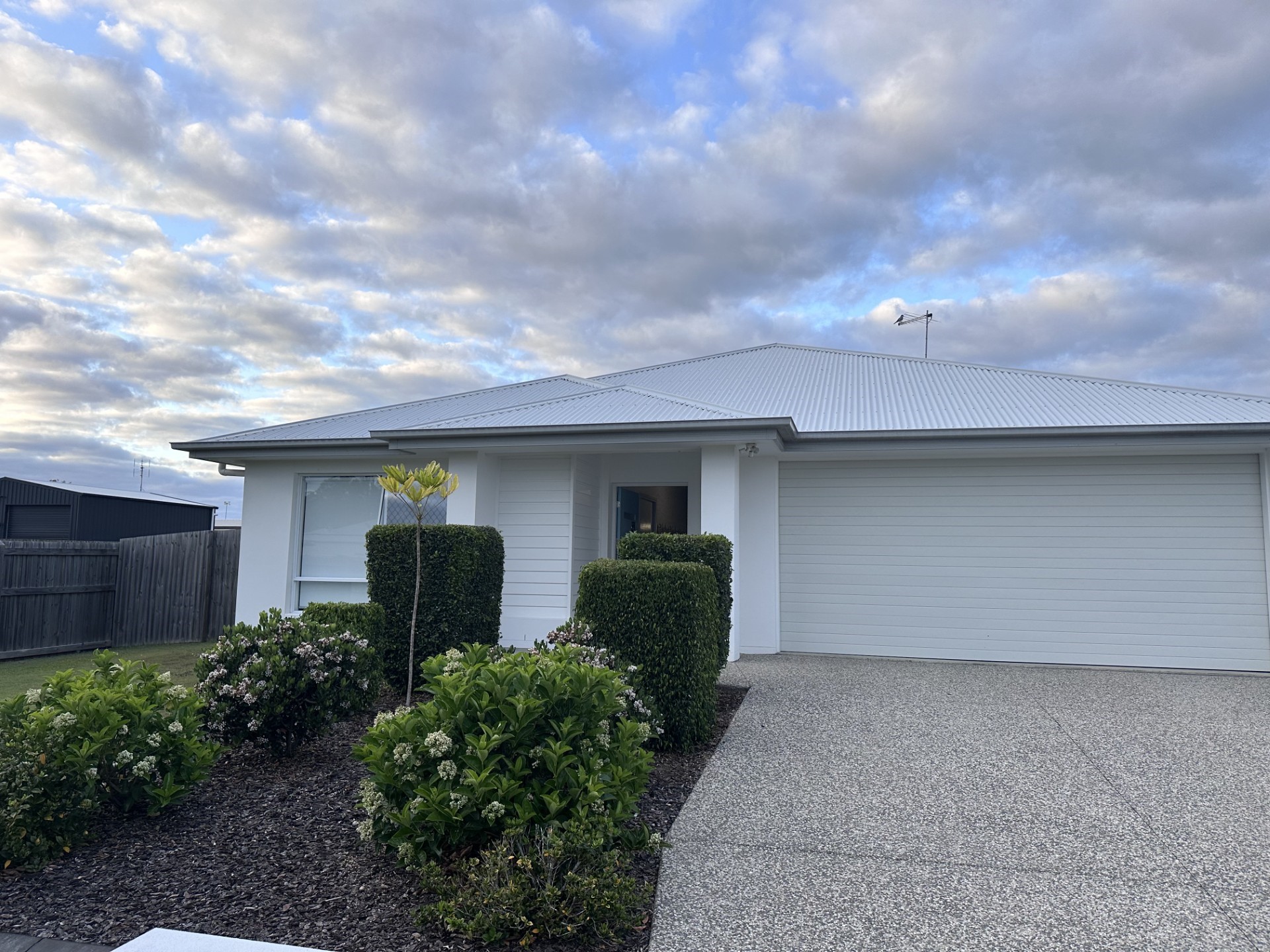 Stylish smart SDA Home in Hervey Bay QLD — Home image 2