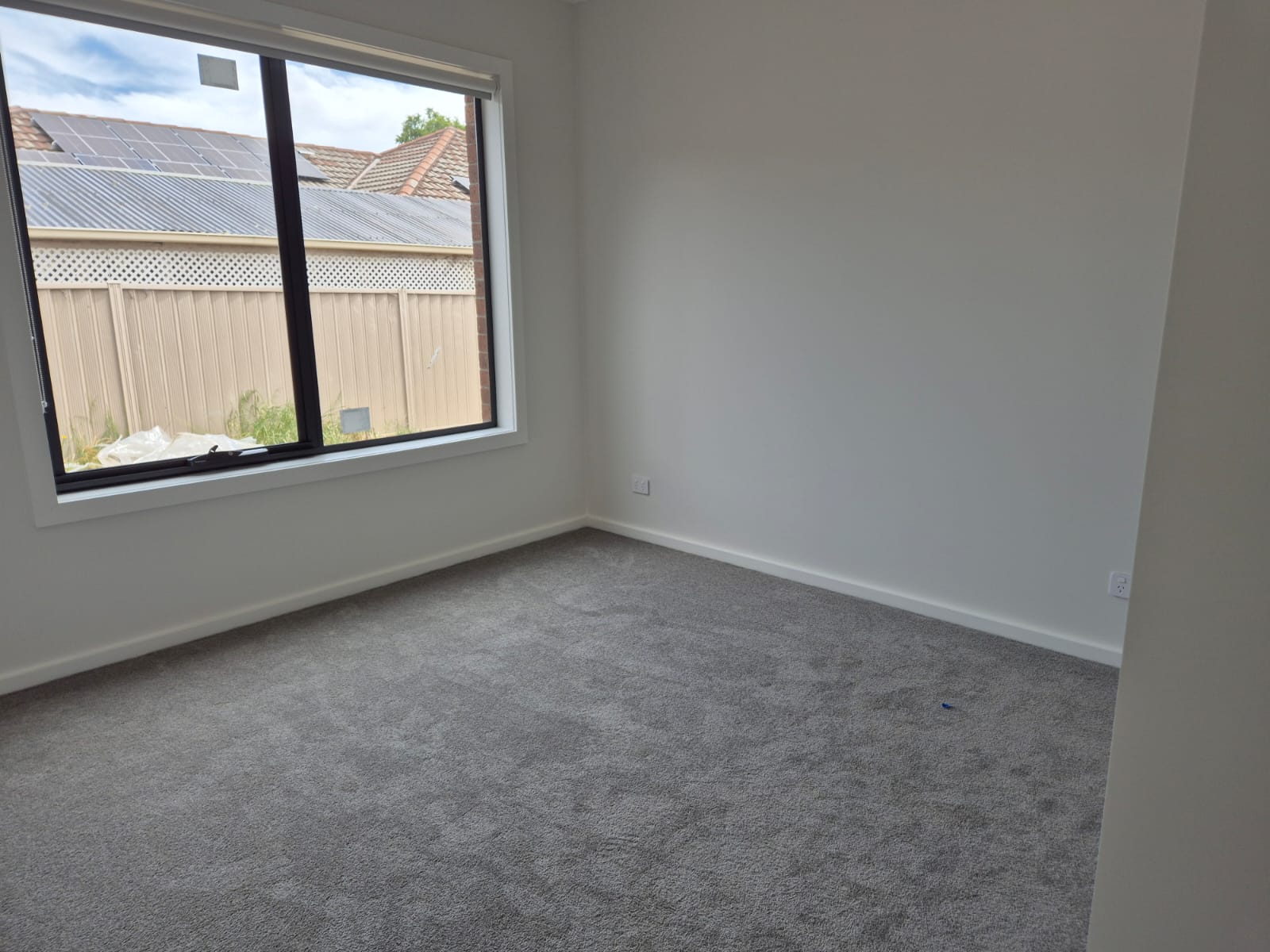 SIL House with Immediate Capacity — Home image 5