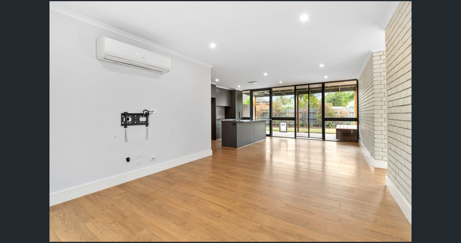 Spacious ILO Property in Frankston- Immediately available! — Home image 2
