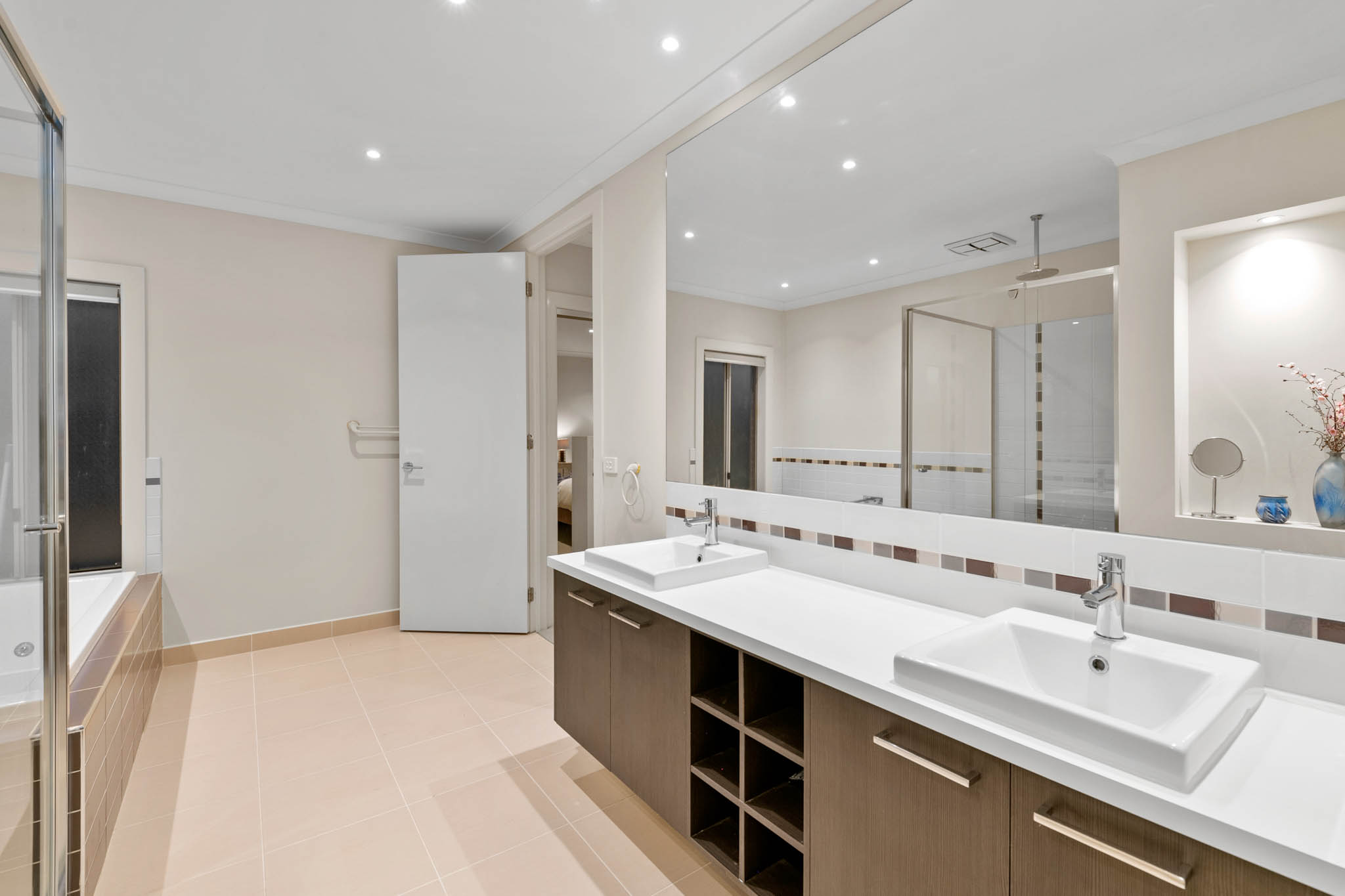 Wheelchair Accessible SIL and MTA Accommodation in Cranbourne — Home image 10