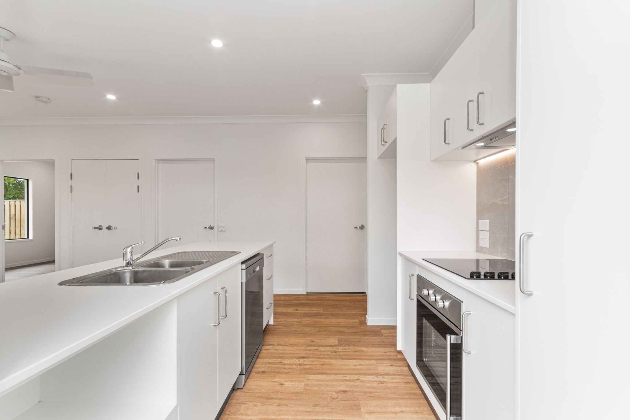 3 BR Robust Home with OOA Room – Rasmussen — Home image 16