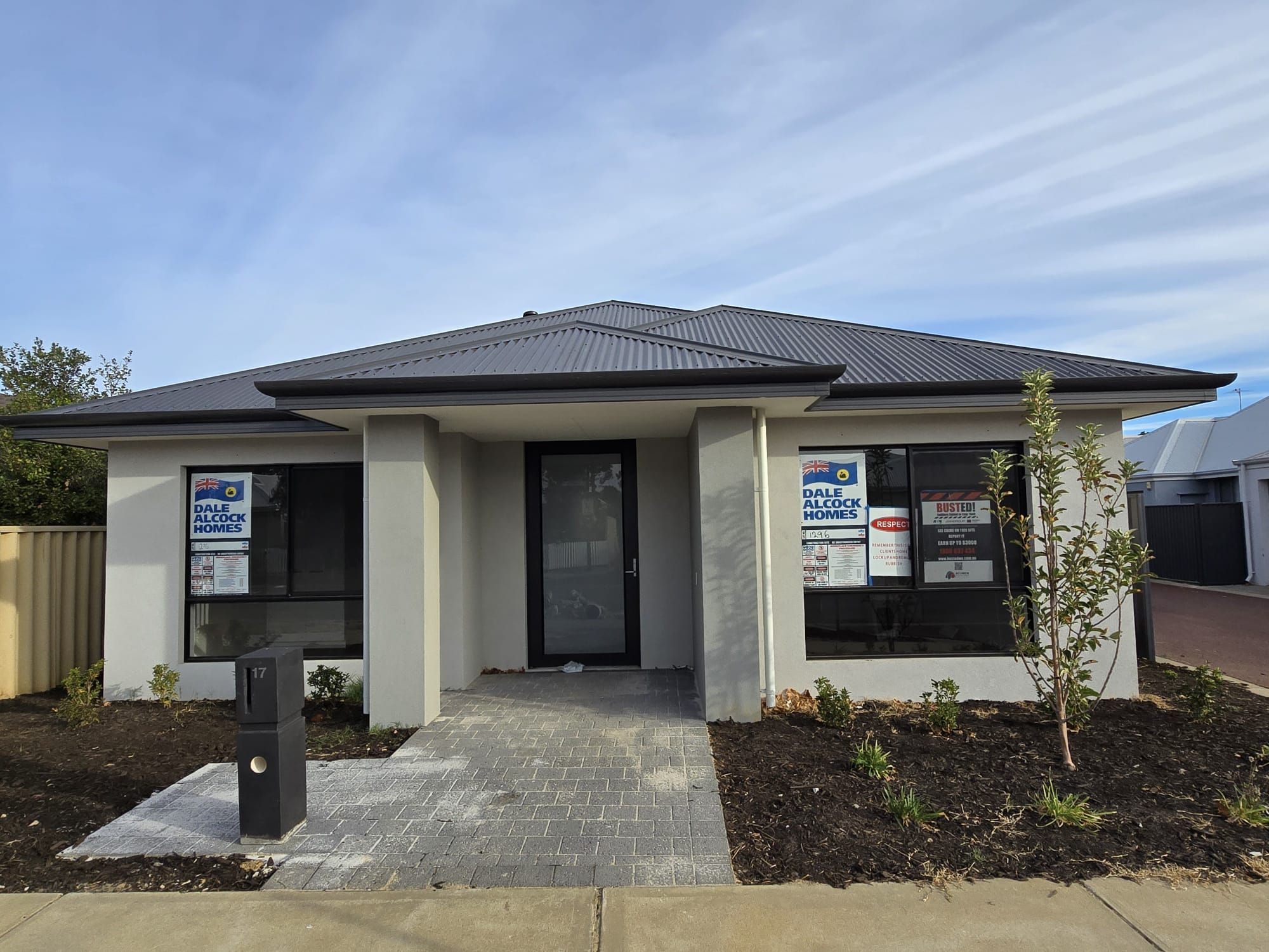 Beautiful High Physical Home in Atwell - Next to the local shopping precinct! in Atwell